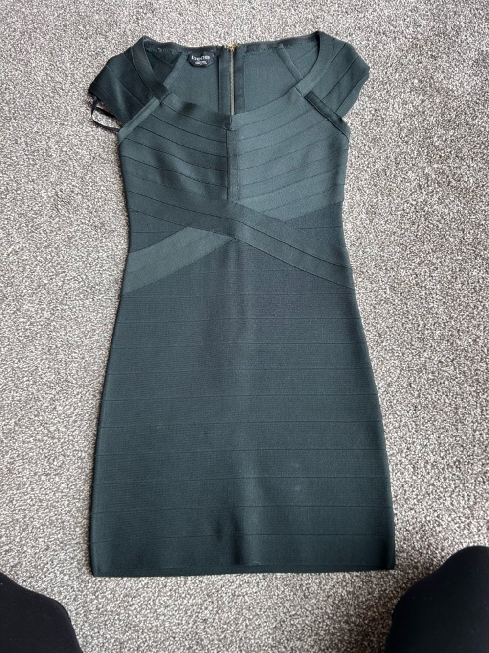 bebe Dark Green Cap-Sleeve Bandage Mini Dress